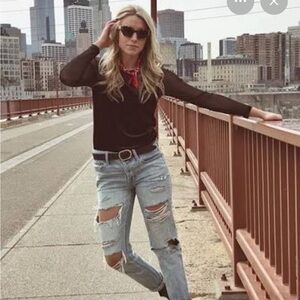 Harlowe & Graham Black Velvet Long Sleeve Top